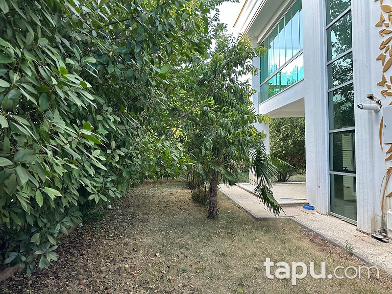 Sur Azel Rozpark Sitesi'nde 5+1 Villa