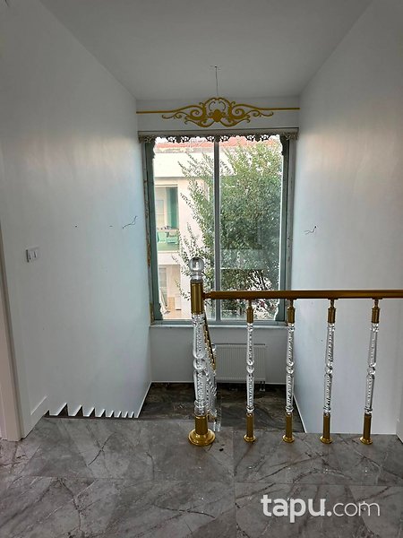Sur Azel Rozpark Sitesi'nde 5+1 Villa