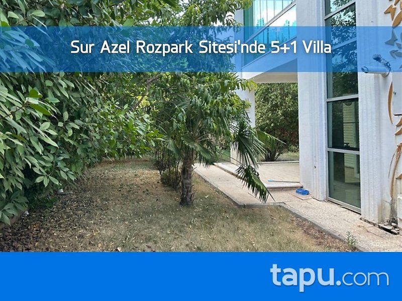 Sur Azel Rozpark Sitesi'nde 5+1 Villa