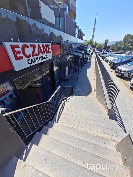 Çamlıyaka Konakları'nda 247 m2 Depolu Dükkan & Mağaza