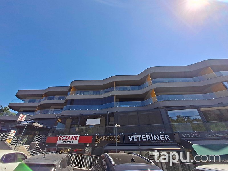 Çamlıyaka Konakları'nda 247 m2 Depolu Dükkan & Mağaza