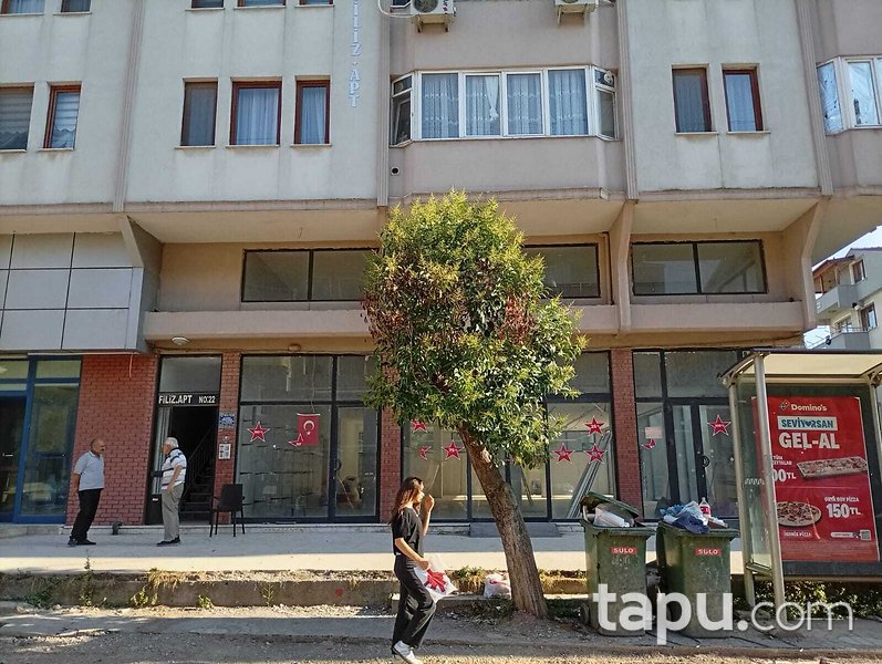 Körfez Mehmet Akif Ersoy Caddesi'nde 390 m2 Asma Katlı Dükkan