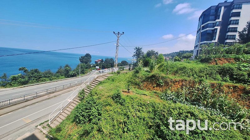 Rize Turanlı Caddesi'nde 2+1 Daire