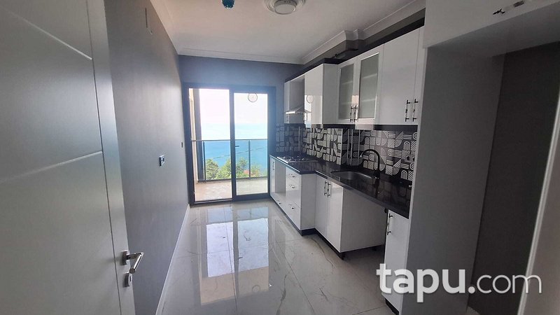 Rize Turanlı Caddesi'nde 2+1 Daire