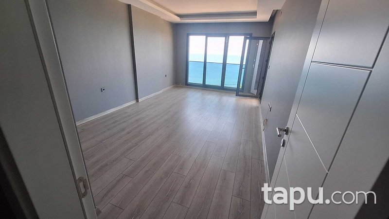 Rize Turanlı Caddesi'nde 2+1 Daire