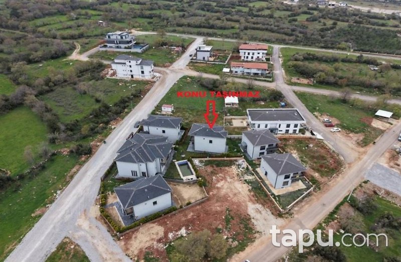 Merkezefendi Gölkent Villaları'nda 5+1 Villa