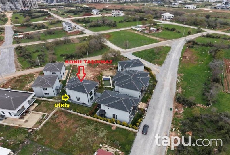 Merkezefendi Gölkent Villaları'nda 5+1 Villa