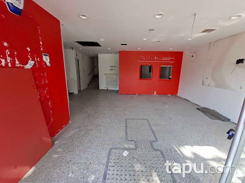 Beyoğlu Hasköy Caddesi'nde 3 Katlı İş Yeri