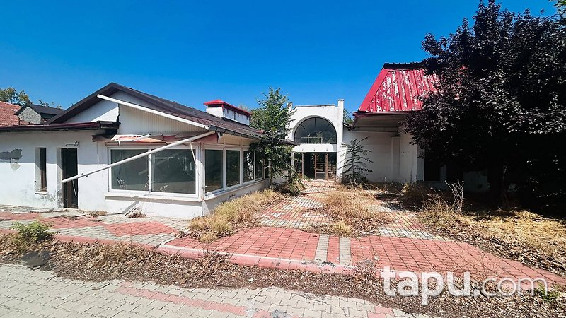 Denizli–Antalya Bulvarı Üzerinde 11.718 m2 Kapalı Alanlı Ticari Tesis
