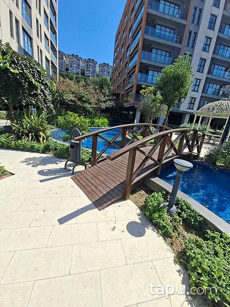 Kordon İstanbul Güzelbahçe'de Prestijli Yaşam Sunan 3+1,5 Daire