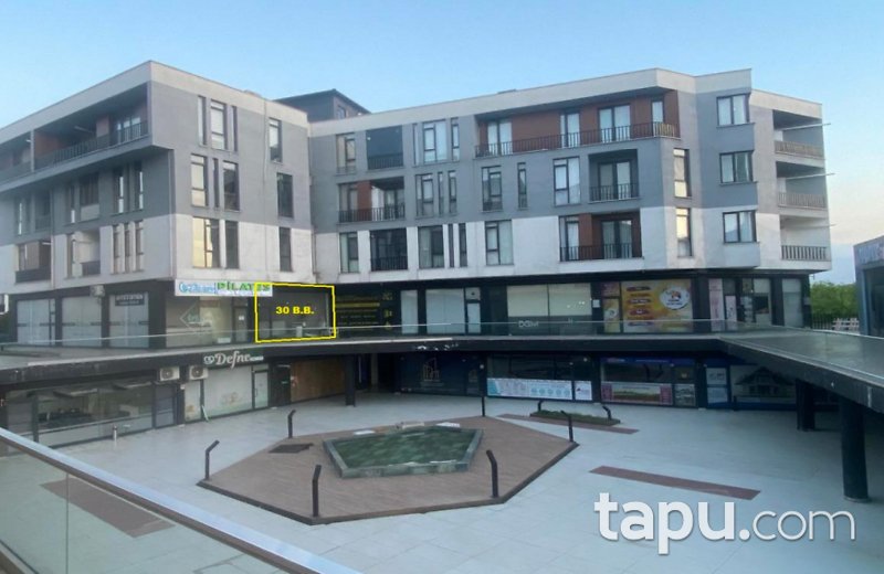 Düzce Algün Maidan 81 Sitesi'nde 236 M2 Depolu Dükkan