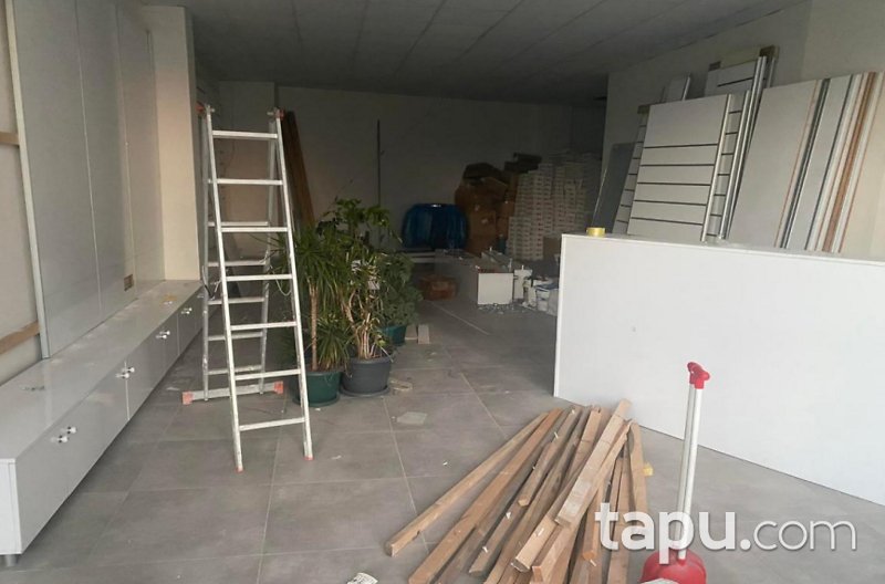 Düzce Algün Maidan 81 Sitesi'nde 236 M2 Depolu Dükkan