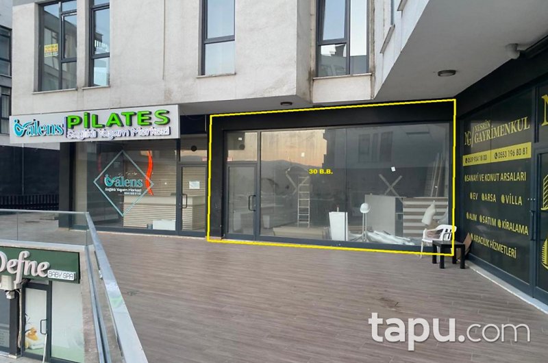 Düzce Algün Maidan 81 Sitesi'nde 236 M2 Depolu Dükkan