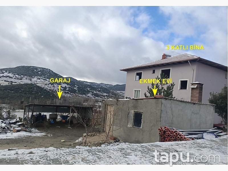 Burdur Çavdır Kozağaç'ta Bina Ve Arsası