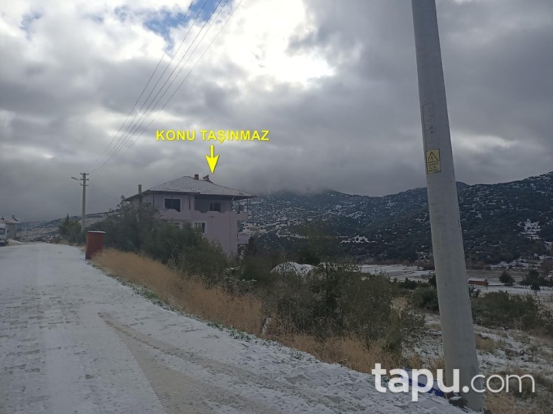 Burdur Çavdır Kozağaç'ta Bina Ve Arsası