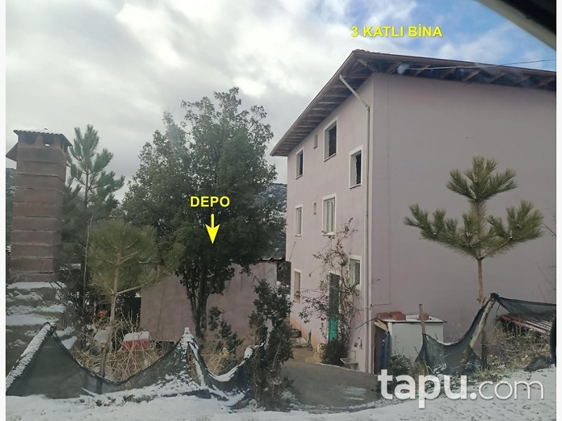 Burdur Çavdır Kozağaç'ta Bina Ve Arsası