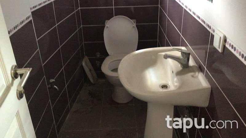 İskenderun Ziya Gökalp Caddesi Seküçoğlu İşhanı'nda İskanlı 63 m2 Ofis