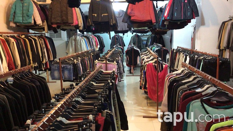 Hatay Defne Esentepe Mahallesinde 548 m2 Depolu Dükkan