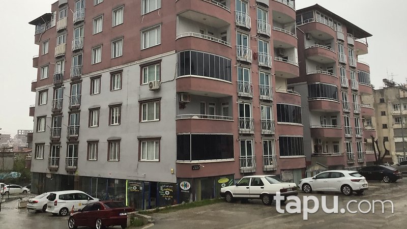 Hatay Defne Esentepe Mahallesinde 548 m2 Depolu Dükkan