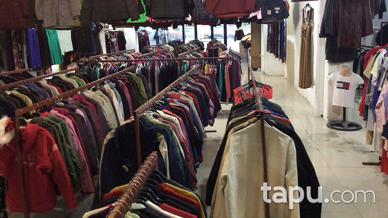 Hatay Defne Esentepe Mahallesinde 548 m2 Depolu Dükkan