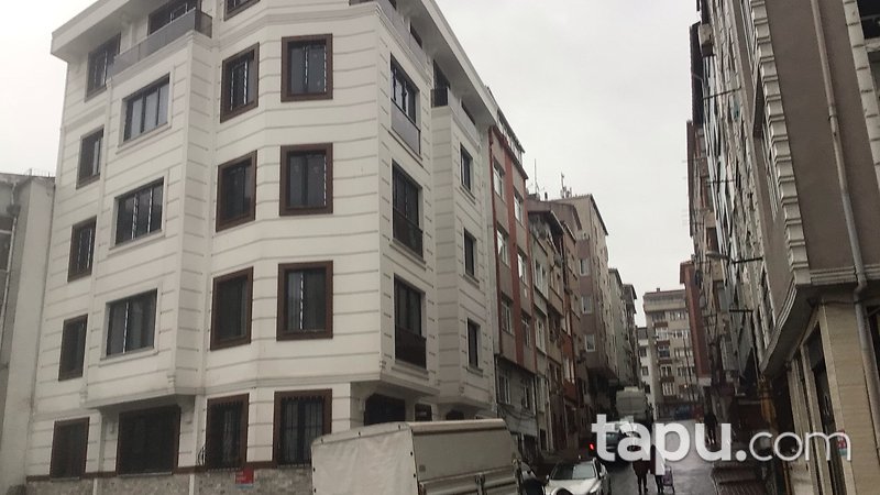 İstanbul Fatih Yavuz Sultan Selim Mahallesi'nde 65m2 2+1 Daire