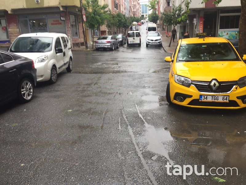 İstanbul Sultangazi 75. Yıl Mahallesi'nde 70 m2 Daire