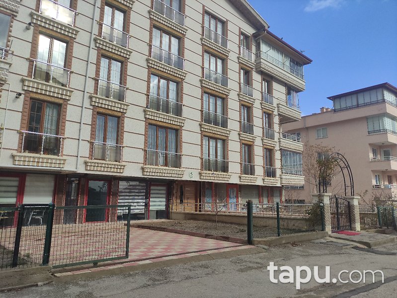 Ankara Mamak Kazım Orbay Mahallesi'nde 24 m2 Dükkan