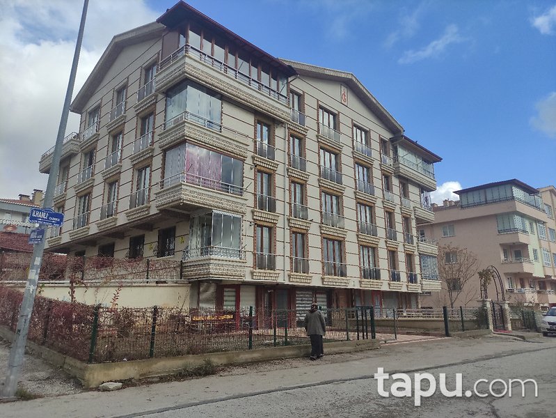 Ankara Mamak Kazım Orbay Mahallesi'nde 24 m2 Dükkan