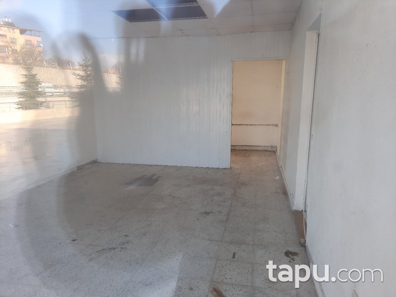 Ankara Akyurt Beyazıt Mahallesi'nde 31 m2 İskanlı Dükkan