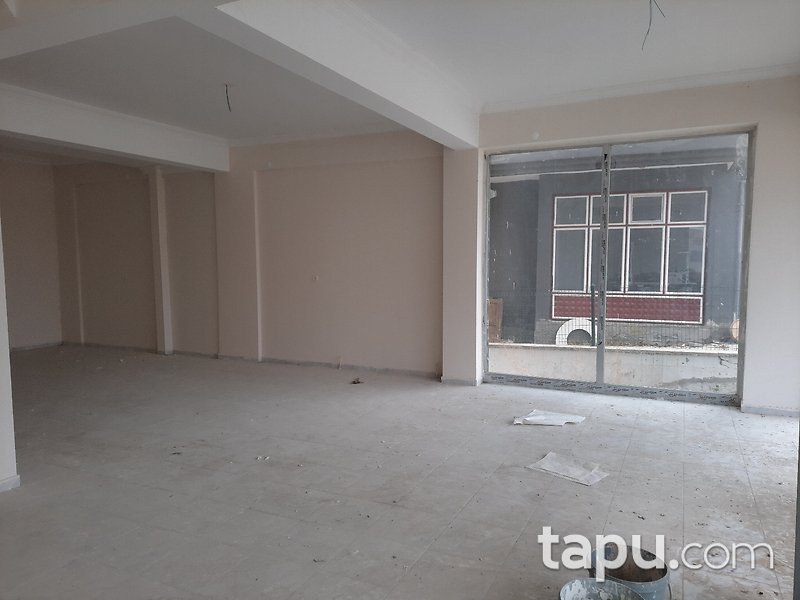 Ankara Çubuk İbni Sina Caddesi'ne Cepheli Dükkan