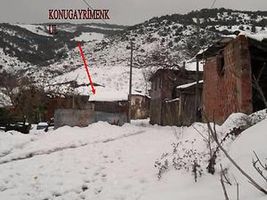 Bursa Mudanya Mirzaoba'da 2 Katlı Ev ve Arsası