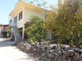 Antalya Finike Yeşilyurt Mahallesinde Bina