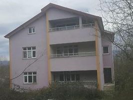 Zonguldak Çaycuma Şerhler Mahallesi'nde Natamam 2 Katlı Bahçeli Bina