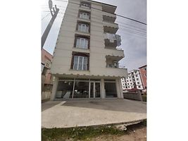 Tekirdağ Çerkezköy Kızılpınar Mahallesi'nde 116 m2 Depolu Dükkan