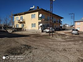 Sivas Kangal Karşıyaka Mahallesi'nde 2+1 454 m2 Kagir Ev ve Arsası