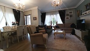 Ataşehir'de Kiralık Daire- Yeditepe Üniversitesine Komşu Manzaralı 125 m2