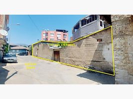 İzmir Ödemiş'te Hisseli Avlulu Kerpiç Ev