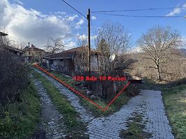 Çankırı Ilgaz Belören'de Ahşap İki Katlı Ev ve Bahçesi