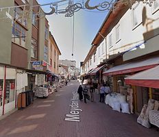 Tokat Merkez Meydan'da Hisseli İş Yeri (100924)