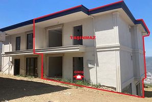 Bursa Gemlik Hasanbey Konakları Sitesi'nde Natamam Tripleks Daire