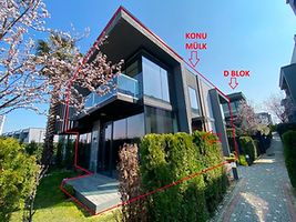 Kartepe Fatih Sultan Mehmet Mahallesi'nde 4+1 Villa