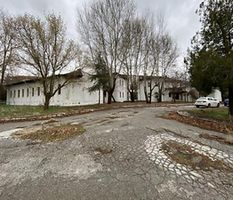 Denizli–Antalya Bulvarı Üzerinde 11.718 m2 Kapalı Alanlı Ticari Tesis