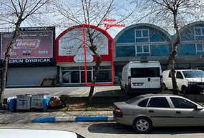 İSTOÇ Ticaret Merkezi'nde 143 m2 İşyeri