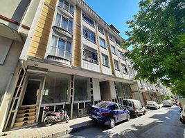 Bağcılar 15 Temmuz Mahallesi'nde 282 m2 Depolu Dükkan