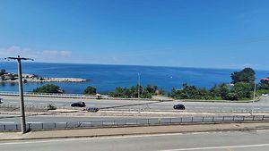 Rize Turanlı Caddesi'nde 2+1 Daire