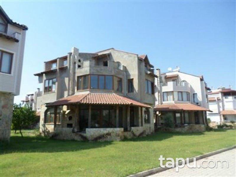 Antalya Kumluca'da Denize Yakın Villa