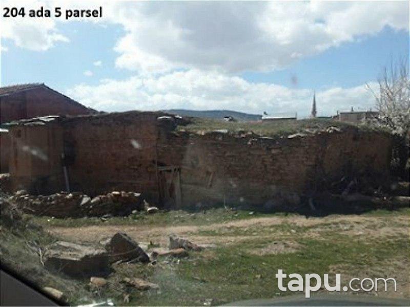 Konya Hüyük'te Tahliye Edilmemiş 2 Kerpiç Ev