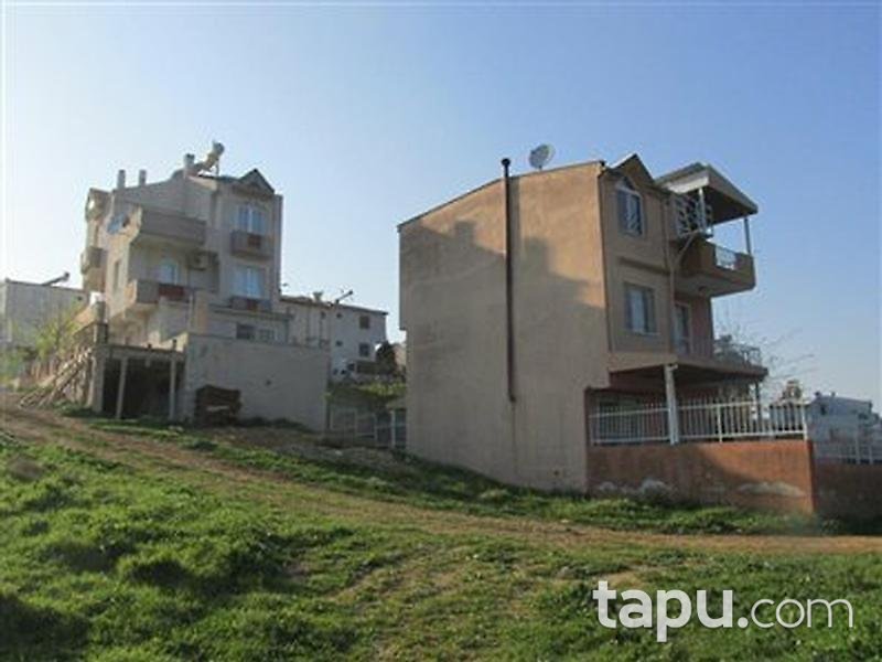 Aydın Kuşadası'nda Boş Arsa