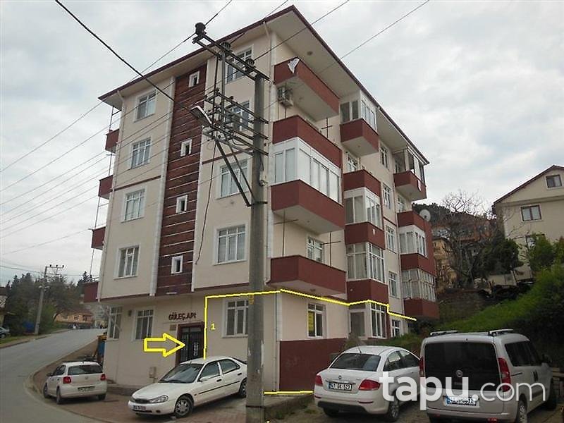 Kocaeli Gölcük'te 2+1 Daire