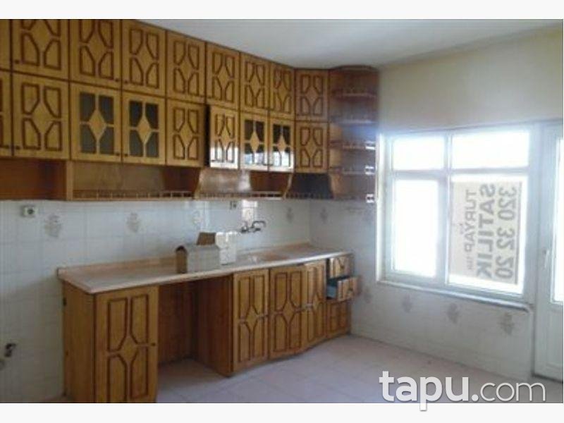Konya Cihanbeyli'de 365 m2 Bina